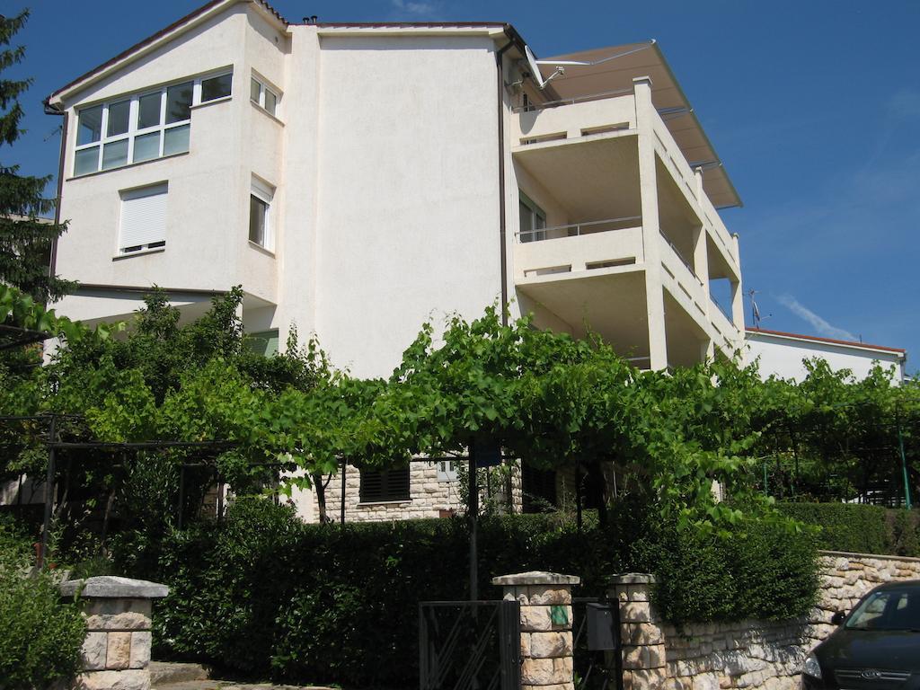 PUY Guest House Zimmer F1 מראה חיצוני תמונה